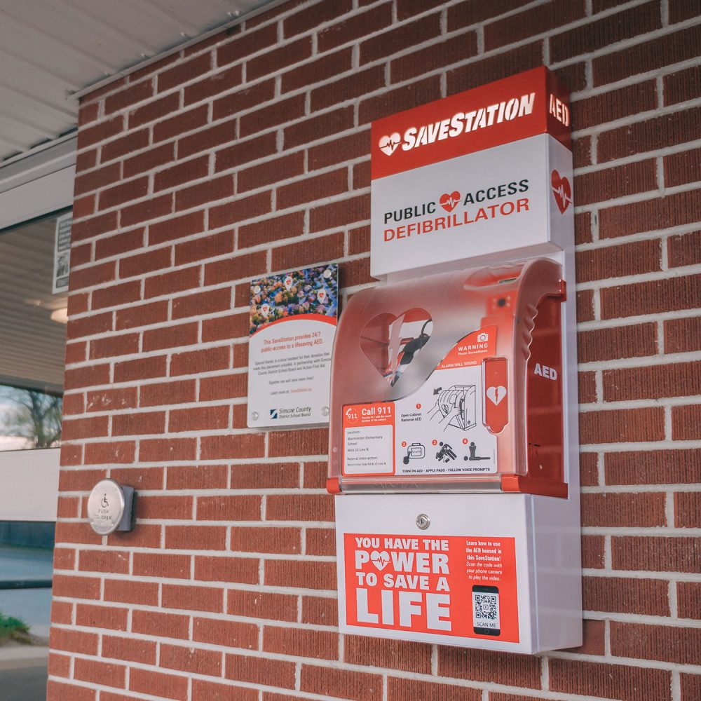 Savestation Wall Mount Aed School 1000x1000